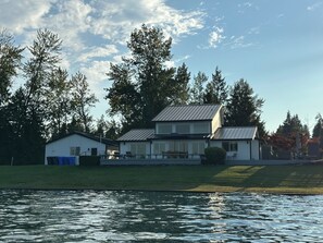 Exterior -  Lakefront Retreat with Private Dock's, Stunning views, Fireplaces and hot tub! (Bonney Lake)