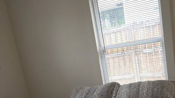 2 slaapkamers, een bureau, gratis wifi, beddengoed