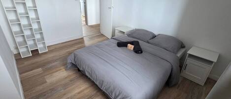 3 bedrooms, WiFi, bed sheets