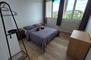 3 bedrooms, WiFi, bed sheets