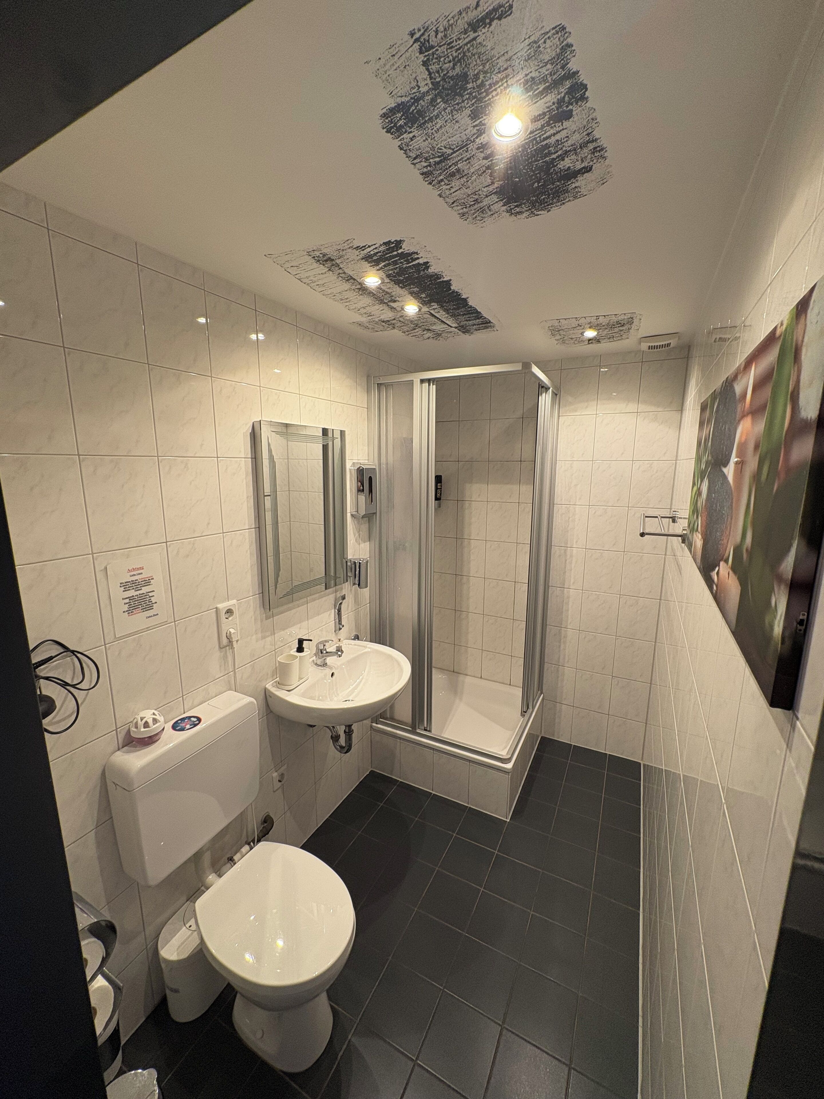 Double Room | Bathroom
