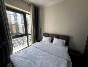 3 bedrooms, WiFi, bed sheets - Madinaty stylish cozy home (Cairo Governorate)
