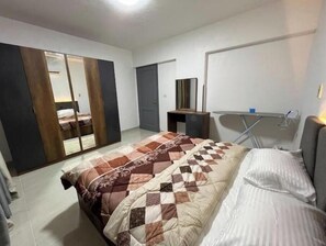 2 bedrooms, WiFi, bed sheets