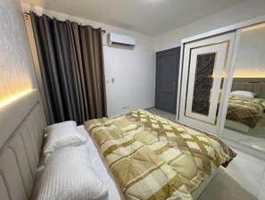 2 室のベッドルーム、WiFi、ベッドシーツ