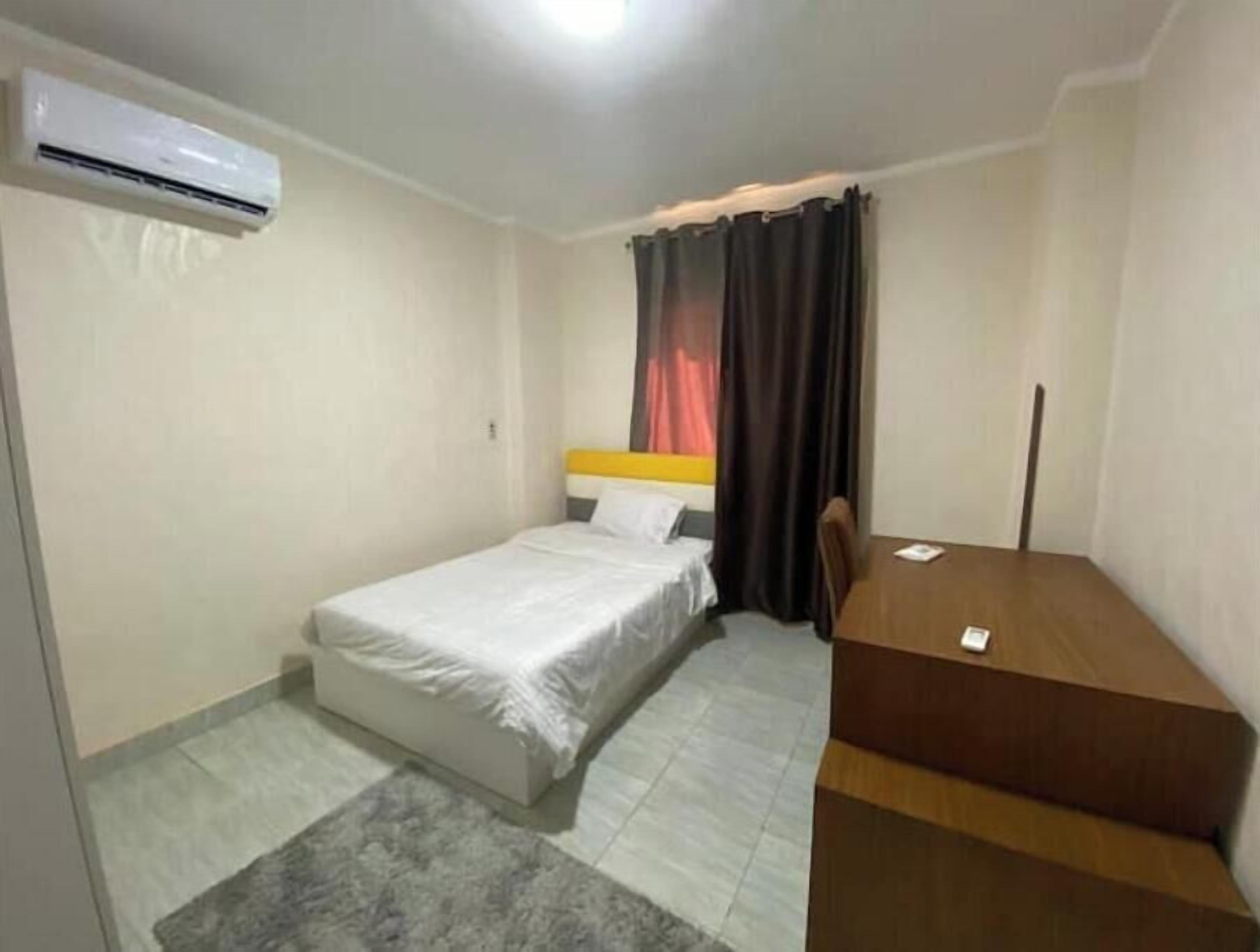 3 多间卧室、WiFi、床单