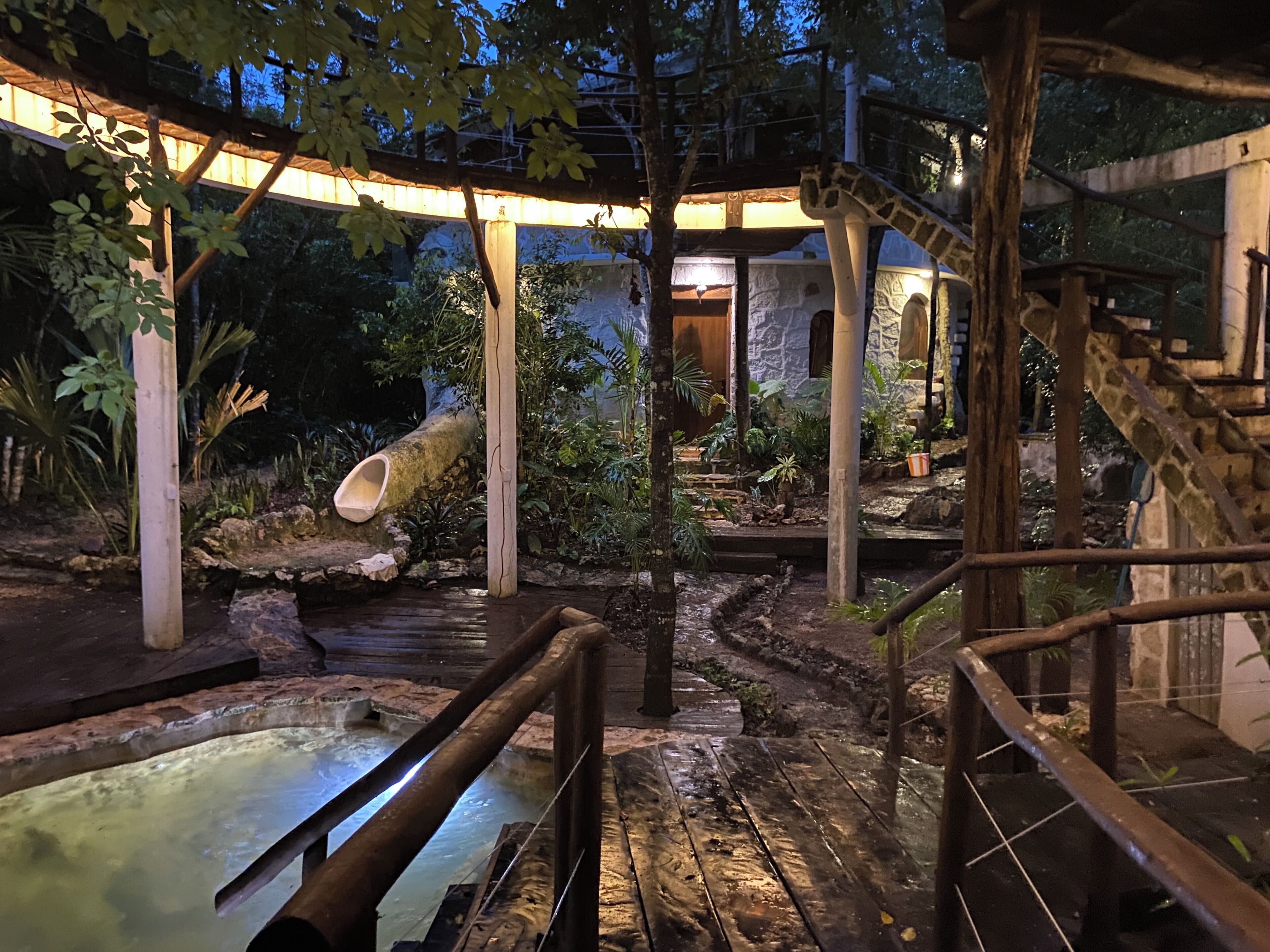 Bain à remous extérieur