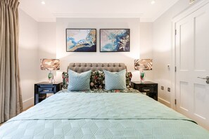 2 slaapkamers, een strijkplank/strijkijzer, wifi, beddengoed