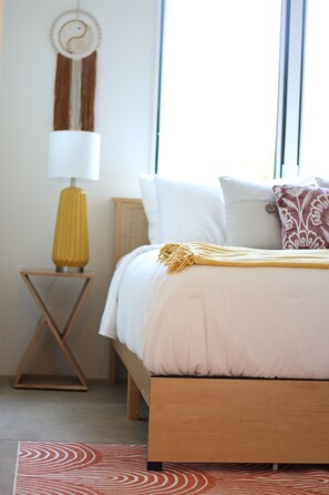 1 bedroom, iron/ironing board, internet, bed sheets