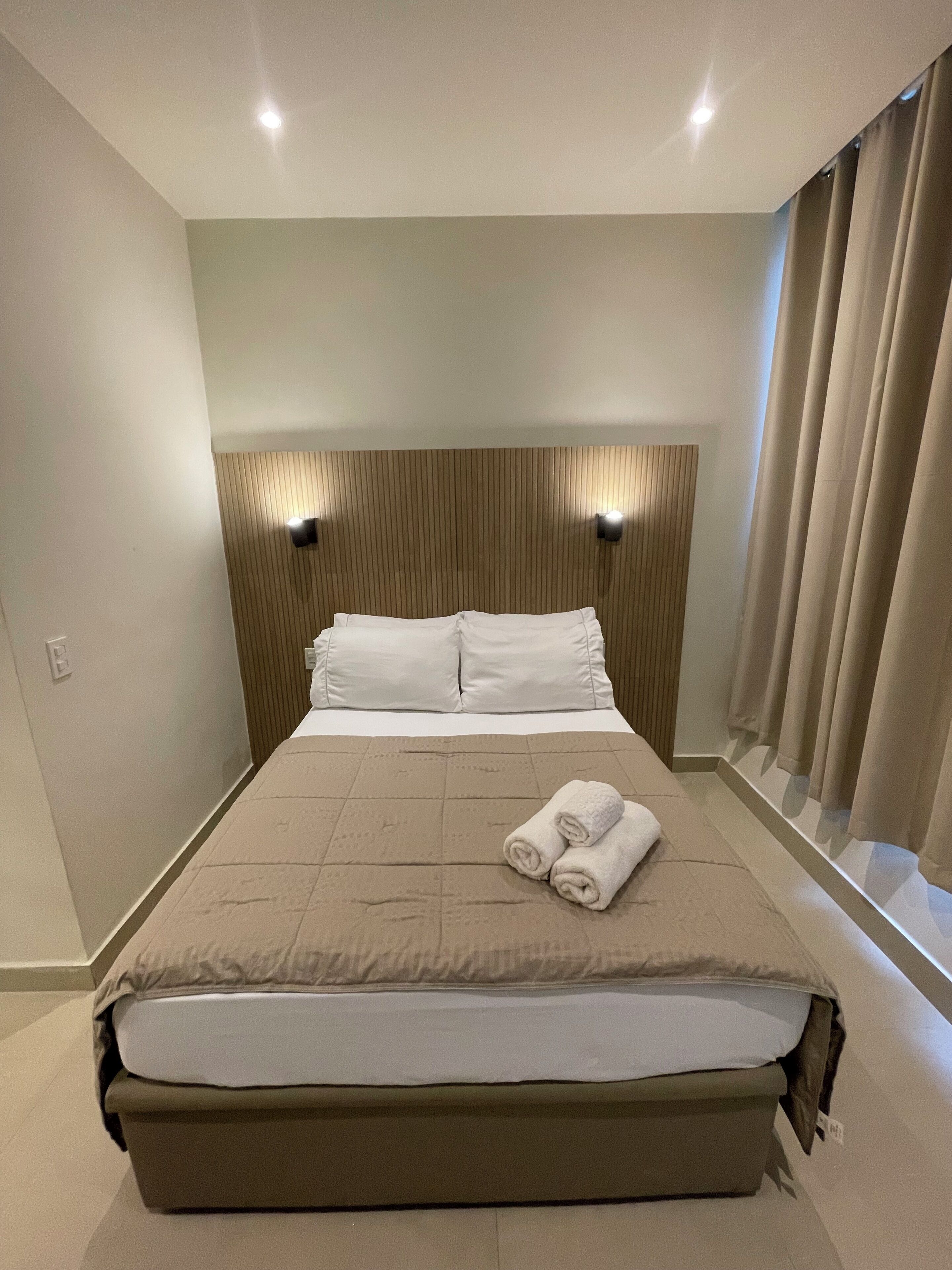 1 bedroom, WiFi, bed sheets