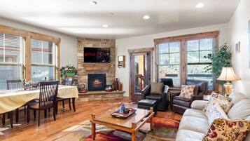 Smart TV, fireplace, DVD player, video library