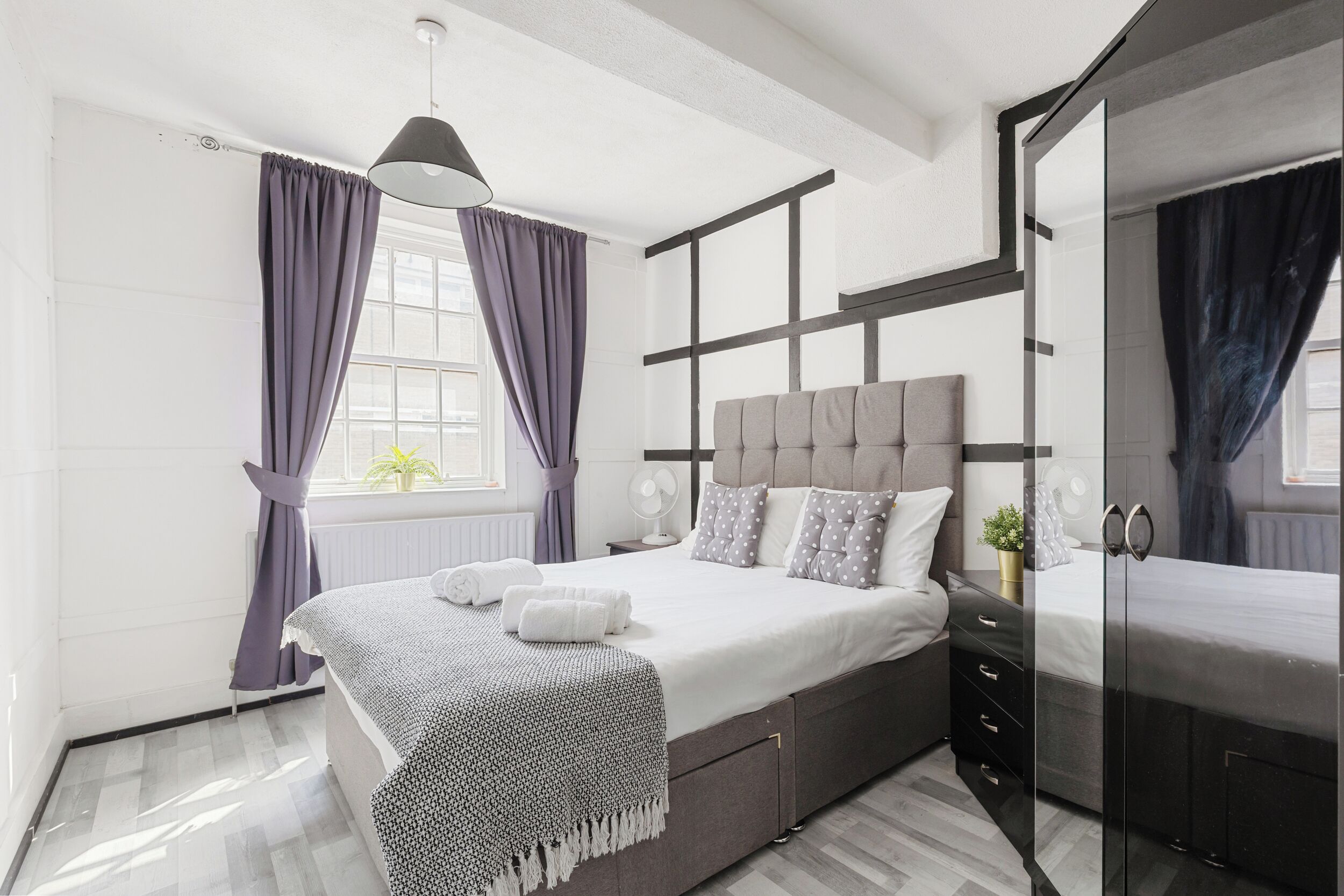 4 間睡房、熨斗/熨衫板、上網、床單