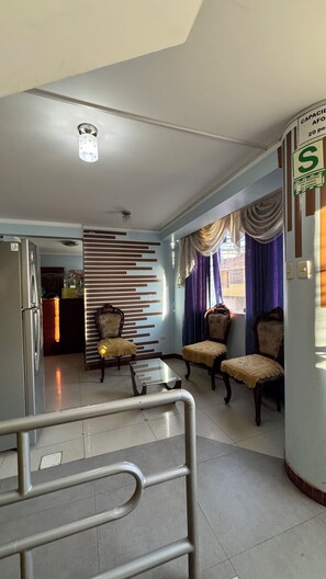 Interior - Lodging with private bathroom (Cajamarca)