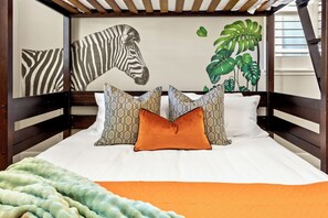 5 habitaciones, tabla de planchar con plancha, internet y ropa de cama