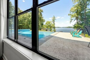 Piscina externa, piscina aquecida