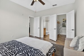 2 Schlafzimmer, Bügeleisen/Bügelbrett, kostenloses WLAN, Bettwäsche