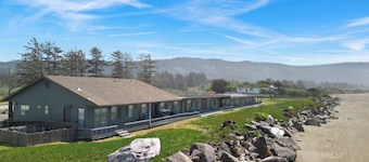 Crescent Beach Motel