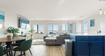 Crescent Beach Motel