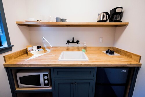 Maple Cottage at Piety Hill Cottages