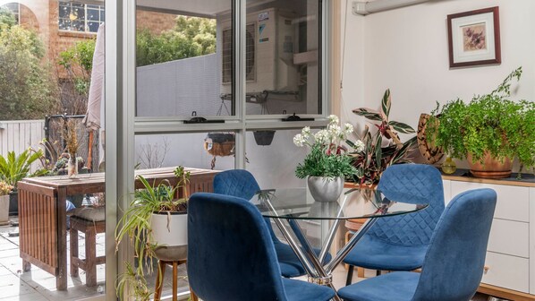 Outdoor dining