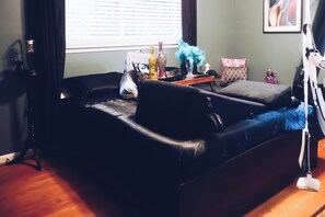 Unclassified image, 5 of 15, button