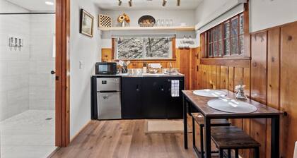 Timber Lodge Cabin 9