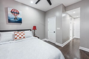 4 bedrooms, iron/ironing board, WiFi, bed sheets