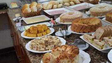 Frokostbuffé er inkludert hver dag