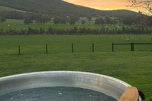 Property grounds - Vista 2 drop the bags and look at the view (Yarra Junction)