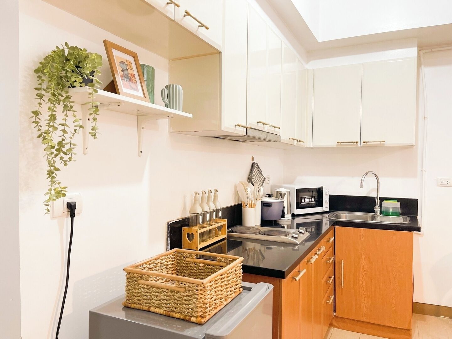 Refrigerador, microondas, parrilla de estufa y lavavajillas 