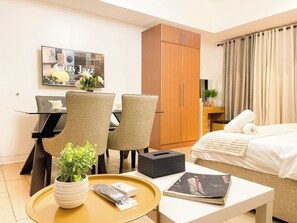 1 bedroom, iron/ironing board, WiFi, bed sheets