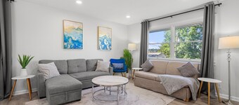 Upscale Old Town Views 3BD Lux