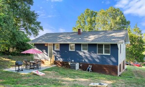 Apartment | 3 bedrooms - Upscale Old Town Views 3BD Lux (Alexandria)