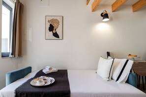 1 غرفة نوم ومكواة/لوح كي وواي فاي مجانًا وملاءات أسرّة