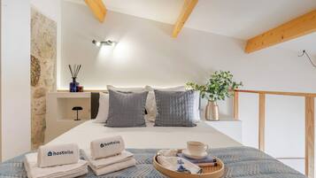 1 slaapkamer, een strijkplank/strijkijzer, gratis wifi, beddengoed