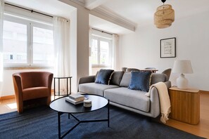 Fernseher, Stereoanlage