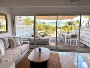 Stereo - Sea Breeze - NBBC - 2 bedrooms beachfront (Marigot)