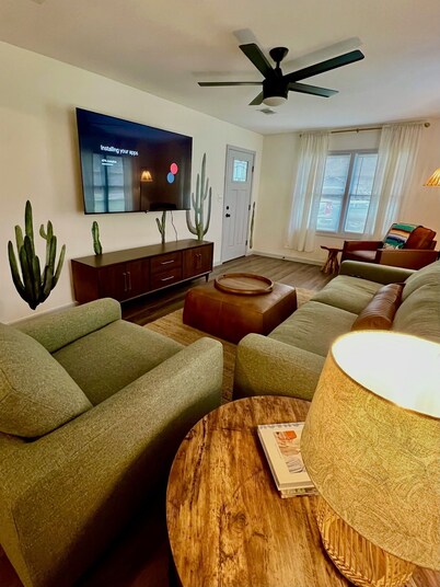 The Aloha Surf Bungalow Bay City Texas