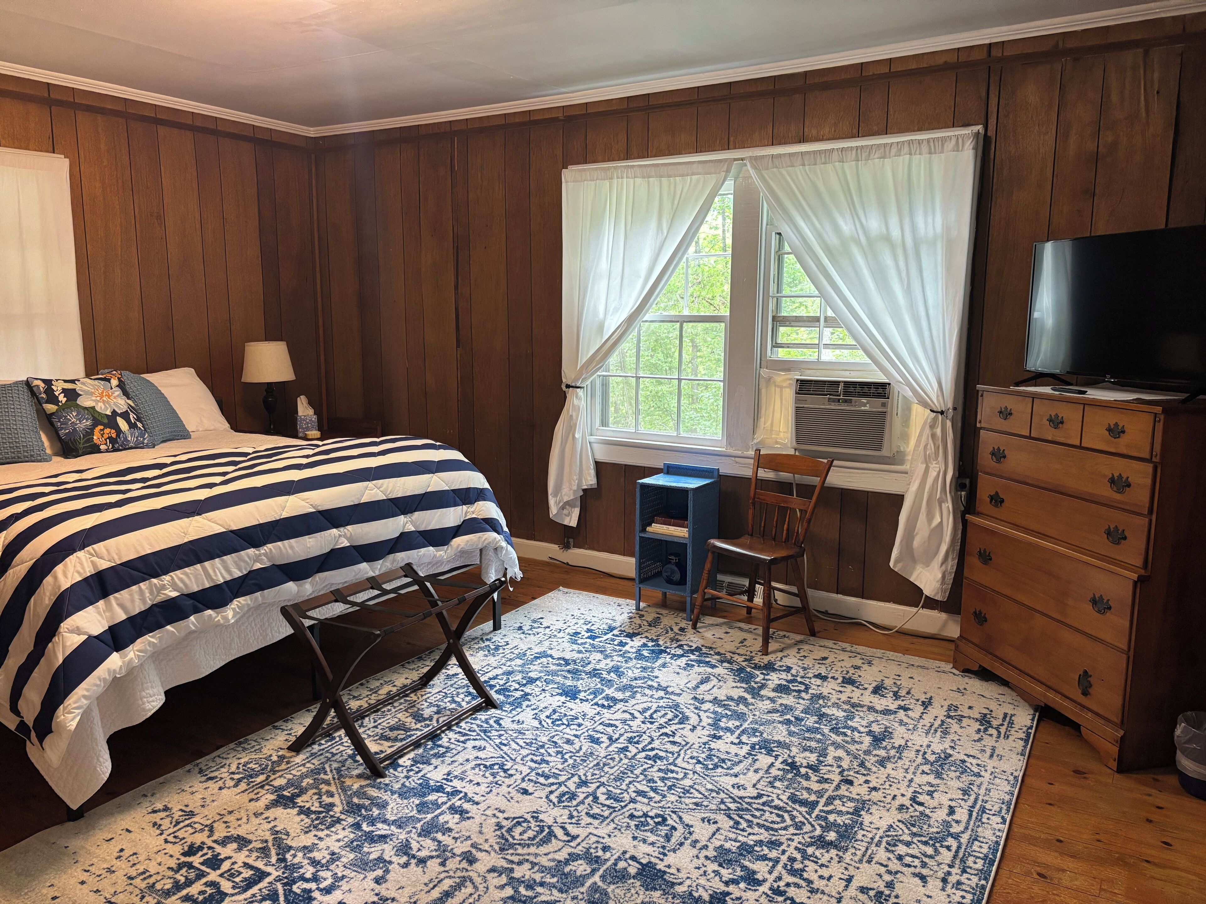 4 dormitoris, planxa i posts de planxar, wifi i roba de llit 