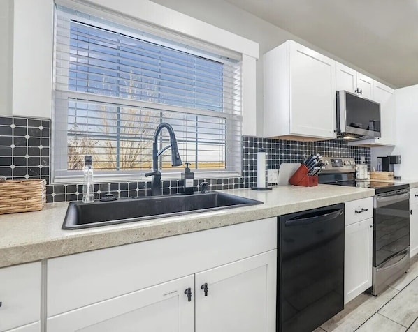 Microwave, oven, stovetop, dishwasher