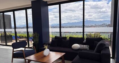 Modern and Cozy Apartment - Close to the Airport