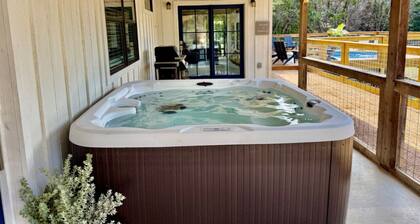 Shangri La with Pool, Arcade, and Hot Tub