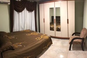 3 Schlafzimmer, Bügeleisen/Bügelbrett, Internetzugang, Bettwäsche