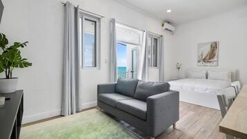 1 bedroom, iron/ironing board, WiFi