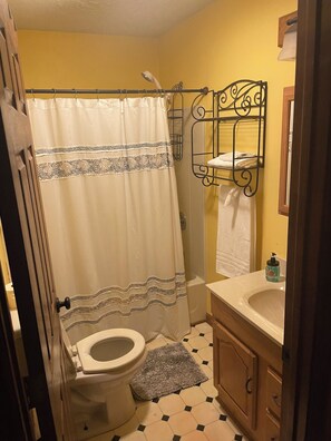 Towels, toilet paper