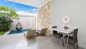 Villa, Pool View | Dining room