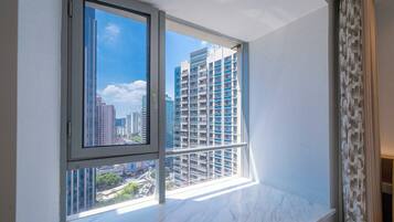Blackout curtains, free WiFi