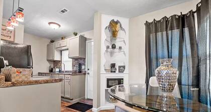 Comfort Stay 2, with Luxe feel, Pamper yourself.