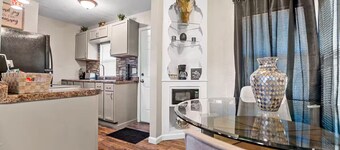 Comfort Stay 2, with Luxe feel, Pamper yourself.