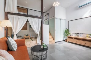 Suite | Living room