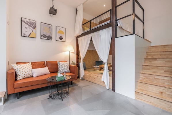 Suite | Free WiFi